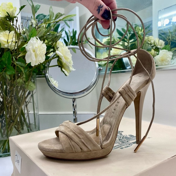 NWT Burberry Nude Gold Lennard Strappy Heels - Picture 1 of 16